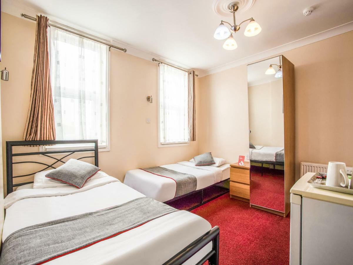 Oyo Lifestyle Golden Strand London Eksteriør billede